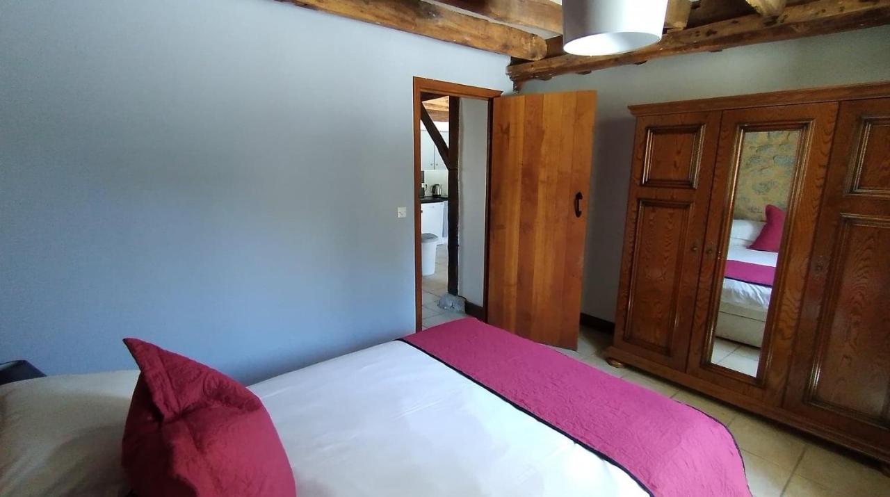 The Railway Cottage - Characterful And Comfortable Holiday Cottage Piegut-Pluviers Exterior photo